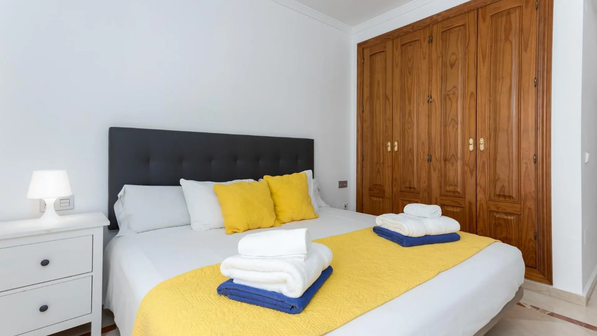 Mtr - Marbella Temporary Rent Two Bedrooms Apartment Av Del Mar
