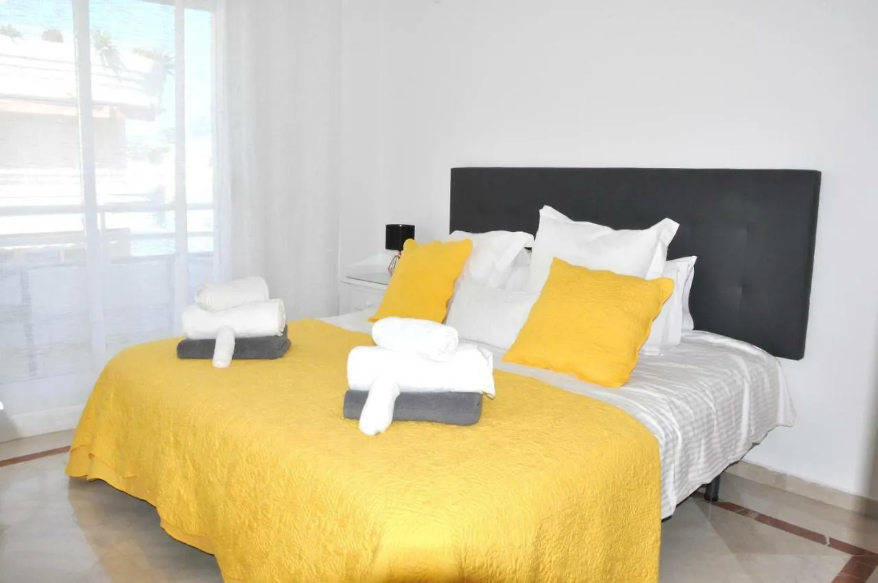Luxury two bedrooms apartment Avenida del Mar Marbella Spanje