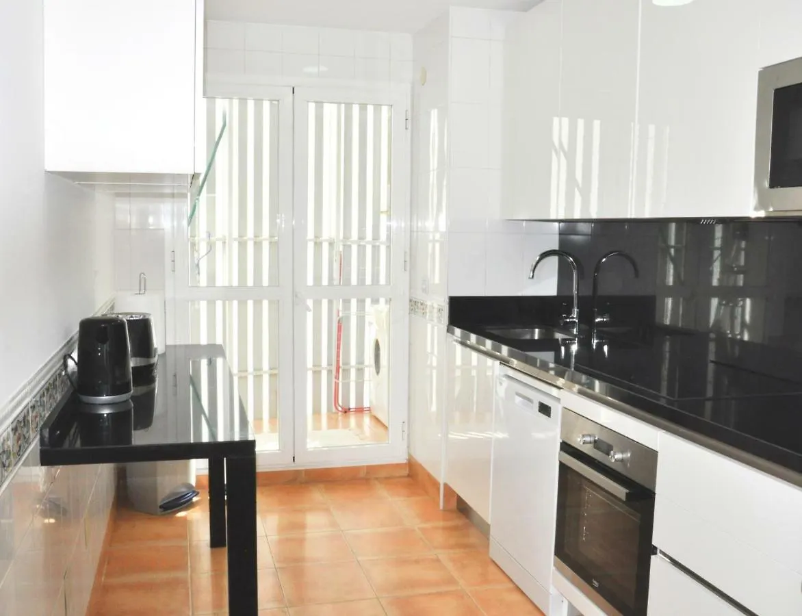 Mtr - Marbella Temporary Rent Two Bedrooms Apartment Av Del Mar 0*,  Spain